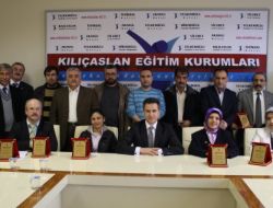 Öğrenciler Şiiri Şairleriyle Sevecek