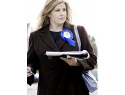 İngiltere Meclisi Tren Koltukları Arasındaki Mesafeyi Tartışıyor