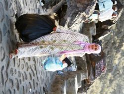 Nur Dağı'nın Çöplerini Mardinli Gazeteciler Ve Eşleri Topladı.