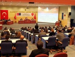 ANKARA VALİSİ YÜKSEL'DEN AB'YE..