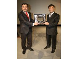 "Ayna" İle Dünya Turu Attılar