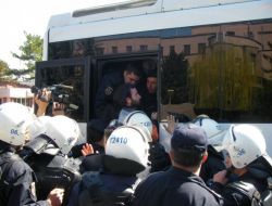 Nato Komutanını Protesto Eden 9 Kişi Gözaltında!