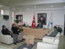 Aksiad, Çiçeği Burnunda Başkanı Makamında Ziyaret Etti.