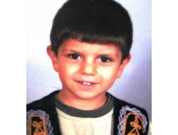 Üzerine Demir Kapı Düşen Çocuk Kurtarılamadı