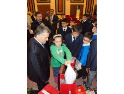 Çevreci Öğrenciler Kapı Kapı Dolaşıp Atık Yağ Ve Pil Topladılar