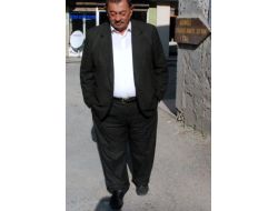 Çevresinde Sevilen Muhtarın Cenaze Namazı Futbol Sahasında Kılındı