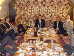 Prof. Akın: Diyarbakır’a Güneş Tarlaları Kurulmalı