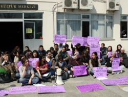 Öldürülen Üniversite Öğrencisi Sema'nın Arkadaşları Eylem Yaptı