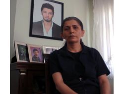 Anne Temel: Tatlıses’i Vuranlar 2 Günde Bulundu Oğlumun Katilleri 3 Yıldır Kayıp