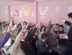 Gönenli Öğrencilere Başarı Taktikleri Semineri Verildi