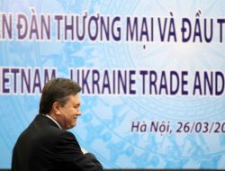 Vietnam, Ukrayna’daki Her Öğrenciye Netbook Okullara Da İnternet Götürecek