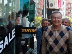 Deniz Baykal, Esnafları Gezerek Sorunlarını Dinledi