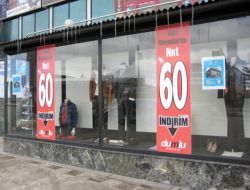 Nevruz Tatili Erzurum'da Geçiren İranlı Turistler Esnafın Yüzünü Güldürdü