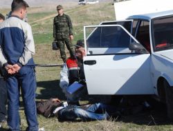 Elbistan'da Otomobil İçinde 2 Kişinin Cesedi Bulundu (2)