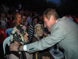 Kültür Bakanı Günay, Orman Köylüleriyle Beraber Senfoni Dinledi