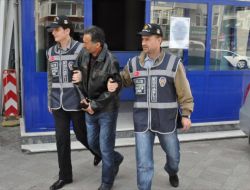 Alkol Aldı, Arkadaşını Bıçakladı