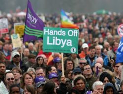 İngiltere'de Libya'ya Destek Gösterisi