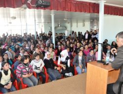 Öğrenciler Kariyerlerini Yetkililerden Dinleyecek