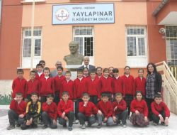 Minikler Harçlıklarını Tsunamiyle Sarsılan Japon Kardeşlerine Gönderdi