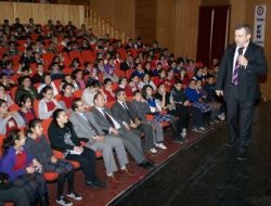 "Başarısız Öğrenci Yoktur, Doğru Çalışmayı Bilmeyen Öğrenci Vardır"