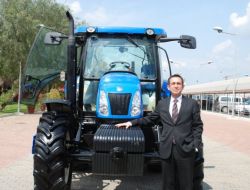 Yenilenen Türk Traktör Daha Az Yakıtla Çiftçinin Hizmetinde