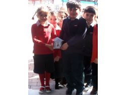 Minikler Harçlıklarını Japonya'daki Depremzedelere Gönderdi