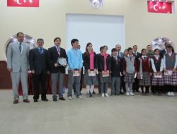 Özel Özyurt Anadolu Lisesi Bilgi Yarışması'nda Birinci Oldu