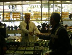 Polisten Esnafa Broşürlü Uyarı