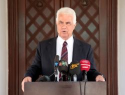 Eroğlu, Rum Lider Hristofyas’la Görüştü