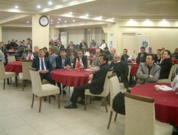 Genç İşadamlarına 'Aile Şirketlerinde Sürdürülebilir Büyüme' Anlatıldı