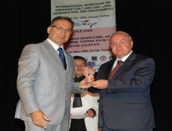 Ahmetli'de Kaza: 6 Yaralı