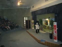 Zambak Tiyatro Ekibinin Hedefi Bir Yılda 300 Bin Seyirciye Ulaşmak