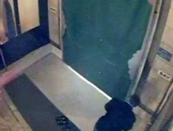 Cami Hırsızı Güvenlik Kamerasına Takıldı