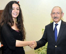 'Gandi'nin Facebook mesaisi