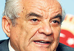 Sözen'den eleştiriler..