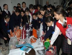 Minik Gönüllüler Paylaşmayı Öğretti