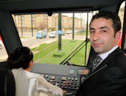 Vatmanlar Tramvayda Evlendi