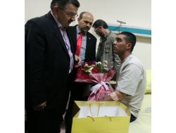 Memur-sen Başkanı Gündoğdu, Osmaniye'de Yaralanan Askerleri Ziyaret Etti