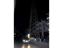 Ortada Direk Var Yandan Geç !