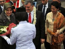 Cumhurbaşkanı Gül Endonezya’da