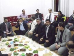 Gaziantepli Öğretmenlerden Çiğ Köfteli Sıra Gecesi