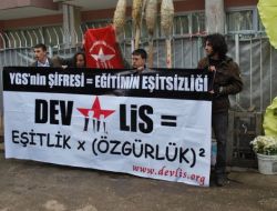 Ygs'deki Şifre İddialarına Zincirli Protesto: 7 Gözaltı (2)