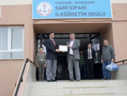 Hem Çevreyi Temiz Tuttular Hem Engelleri Kaldırdılar