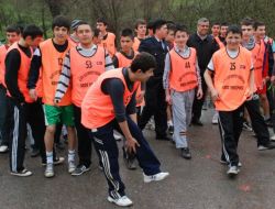 Polis Haftası Kutlamaları Liseler Arası Kros Yarışması İle Başladı