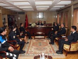 Emniyet Personeli, Vali Kamçı’yı Ziyaret Etti