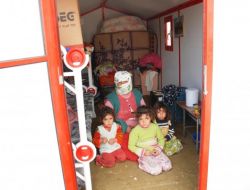 Kışı Sobasız Konteynerde Geçirdiler