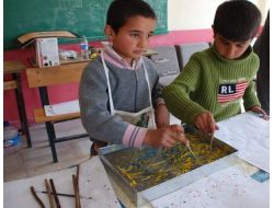 Engelli Öğrencilerin Ebru Sanatına Büyük İlgisi