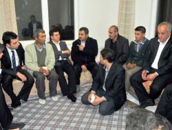 Ak Partililerden Selde Ölen Songül Sazak'ın Ailesine Taziye Ziyareti