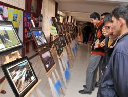 Öğrencilerin Gözünden 'Dünden Bugüne Van' Fotoğraf Sergisi Açıldı