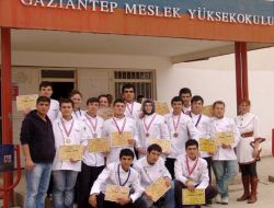 Gaziantep Üniversitesi Aşçılık Yarışmasında Ödülleri Topladı
